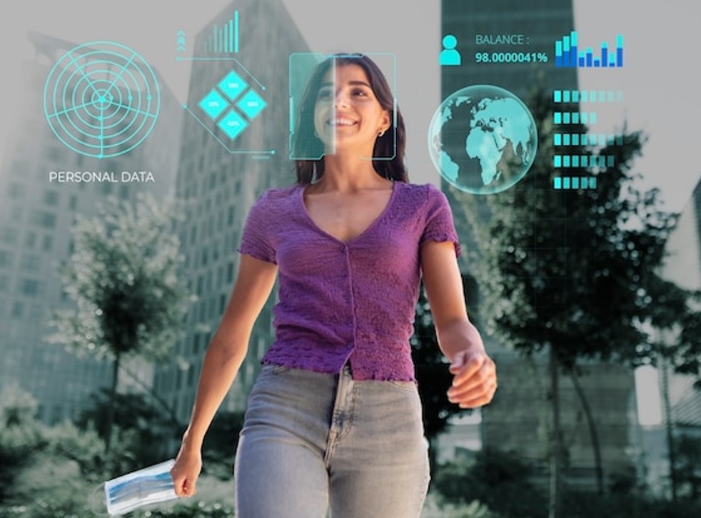 El objetivo es empoderar a 1.000 mujeres y disminuir la brecha de género en la industria tecnológica y crear oportunidades reales de empleo en la región