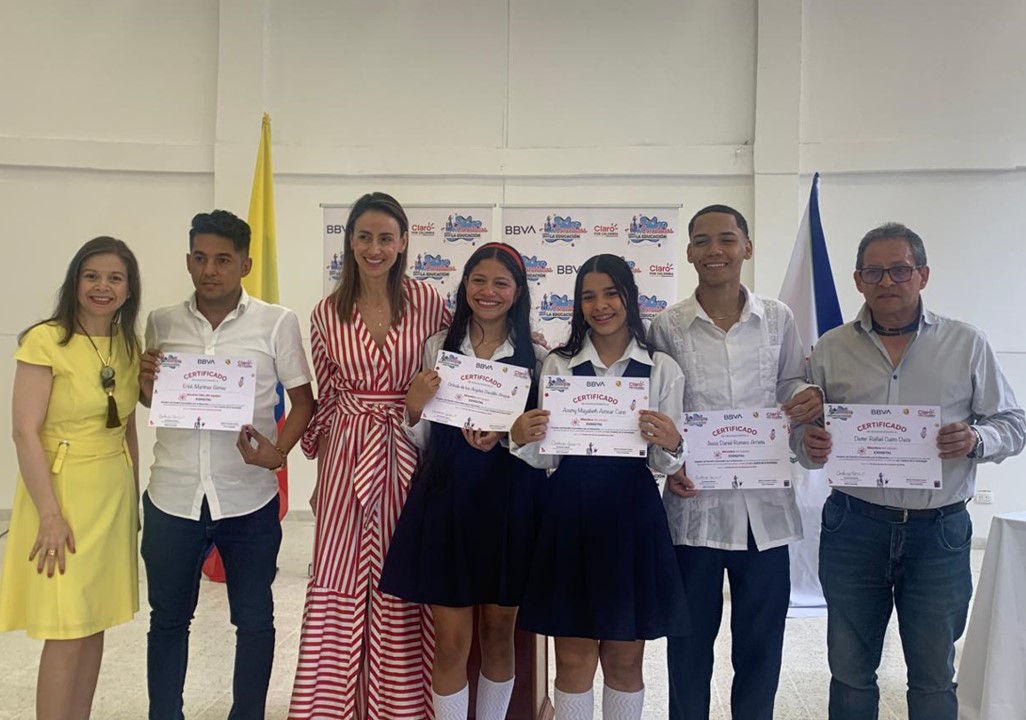 Gracias a la formación impartida a docentes, se han podido en conjunto con los alumnos, más de 35 proyectos con solución de problemáticas de la comunidad educativa. Cortesía