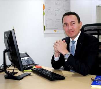Erik Moncada, vicepresidente de clientes y operaciones de Porvenir afirma que no es una camisa de fuerza estar en el portafolio de largo plazo